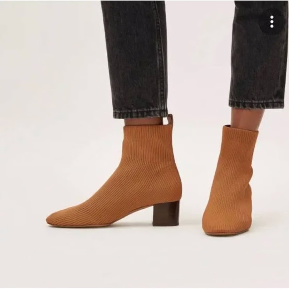 Everlane The Glove ReKnit Boots, Brown, size 8